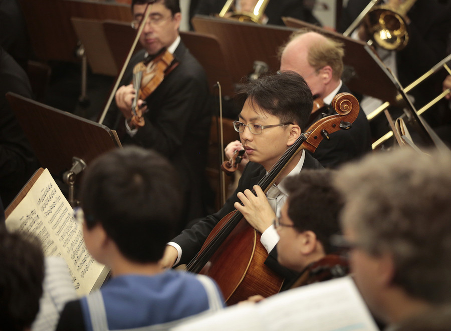 Vienna Boy's Choir and the String section of the Vienna Philharmonic Orchestra