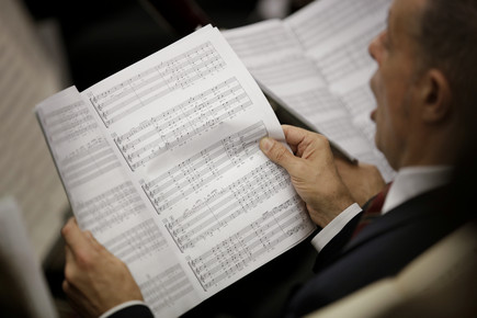 Member of the men's choir