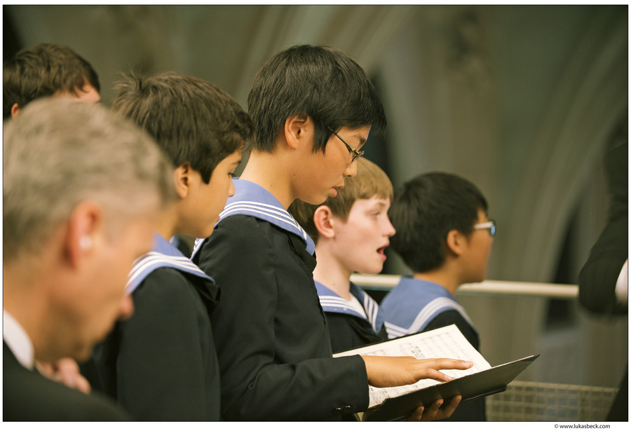 Vienna Boy's Choir during mass